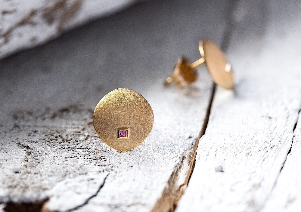 750/- ørehænger mat/børstet, rhodolit 0,02ct - Image 2