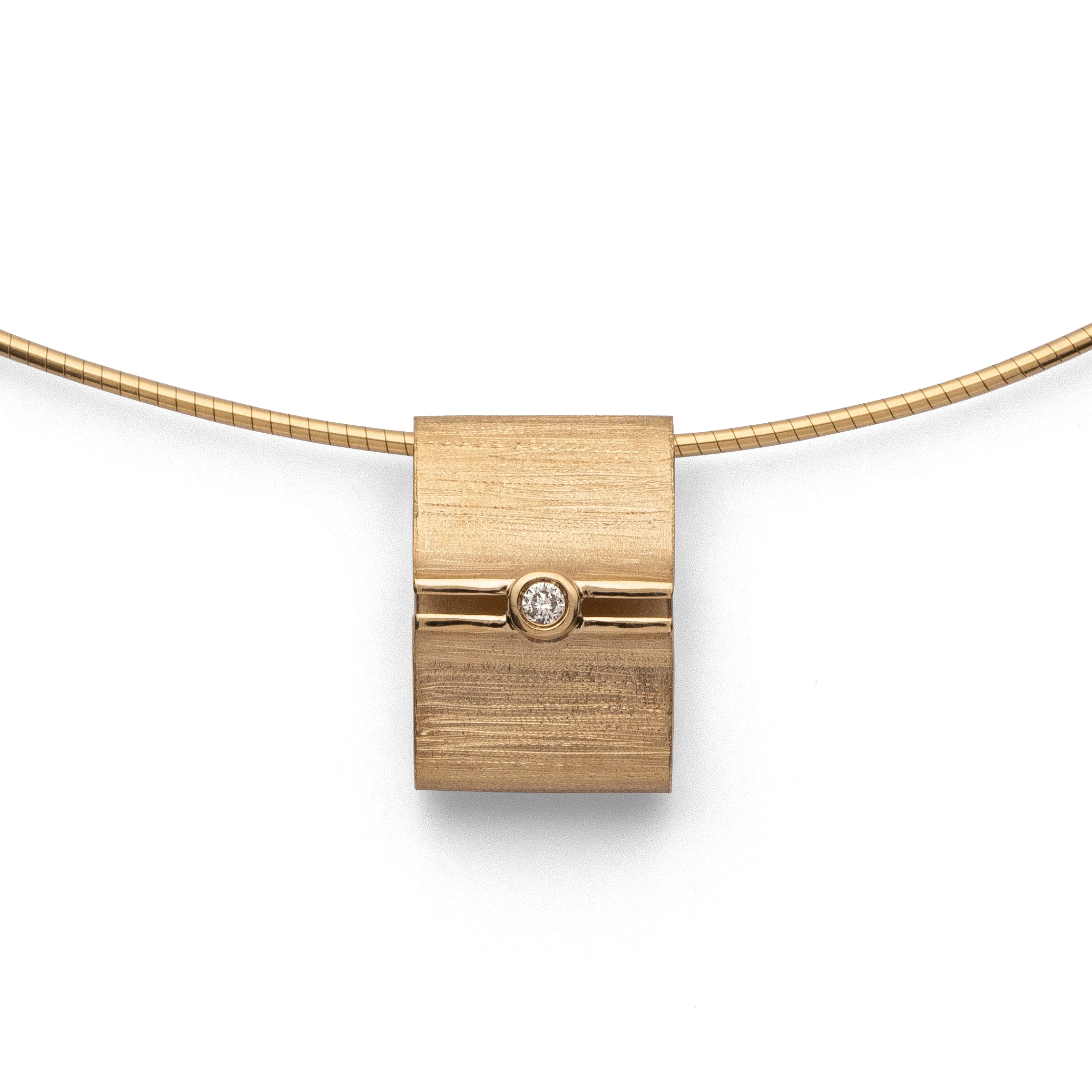 750/- Vedhæng mat/børstet, br. 0,02ct W-SI