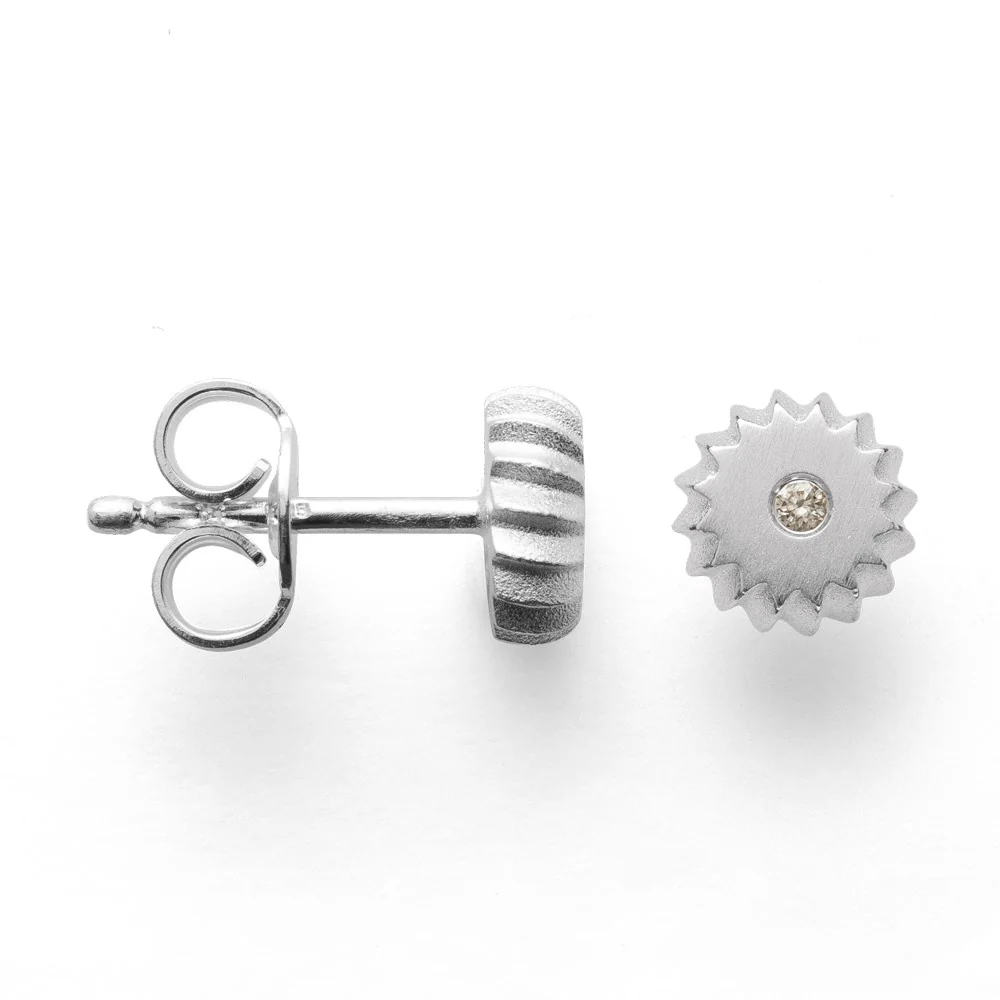 925/- Ørestikker mat br 0.02ct W-SI