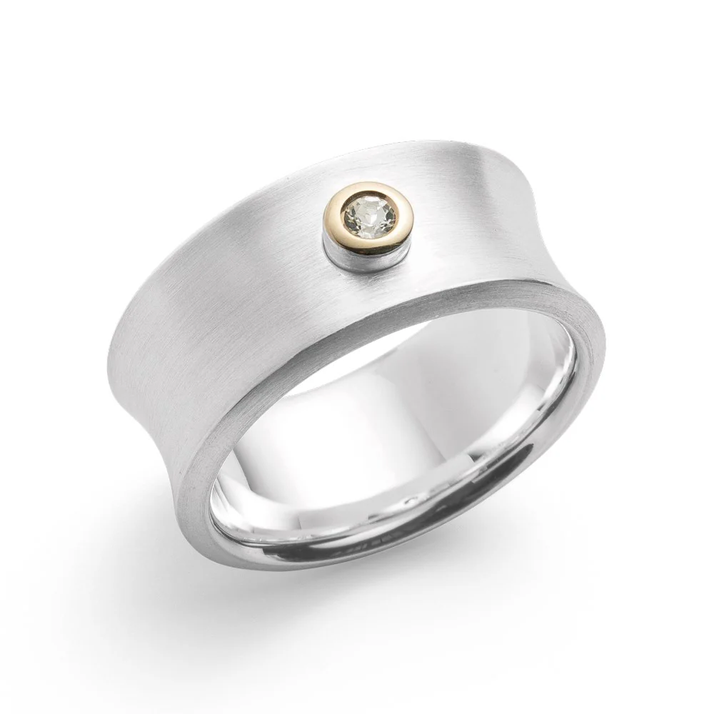 925/- Ring, fg 14K mat, hvid topas 0,08ct