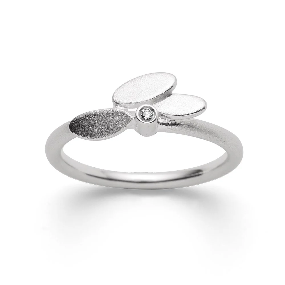 925/- Ring mat, dia. 0,02ct W-SI