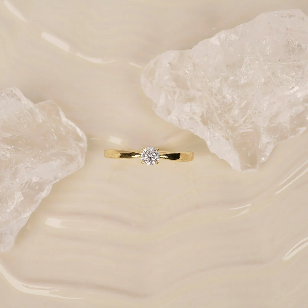 LUXURY 14kt. guldring m. lab grown diamant 0,25ct TW/VS2