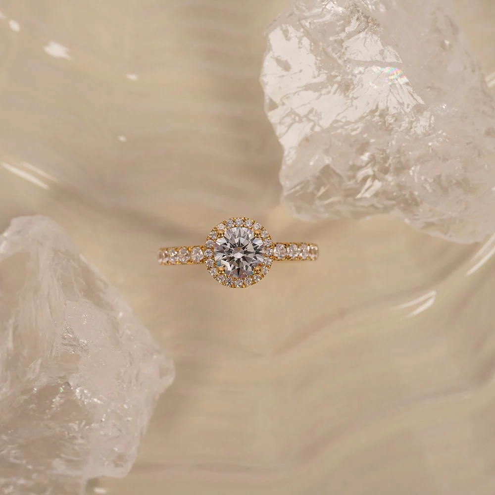 LUXURY Halo rund 14kt. guldring m. lab grown diamant 1,52ct TW/VS2