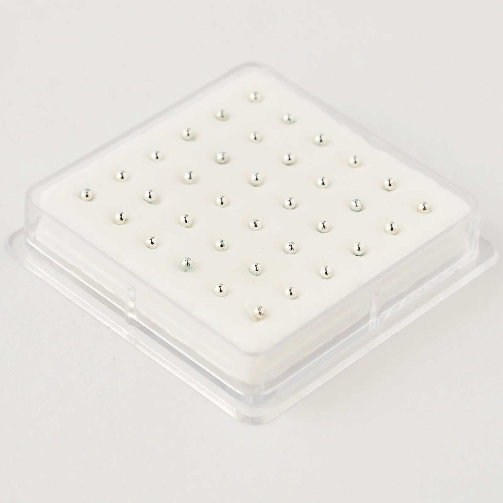 Sølv næse piercing, kugle 2mm, 36 stk.